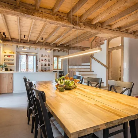 Casona Azul Llue - Asturias Vacations كولونغا